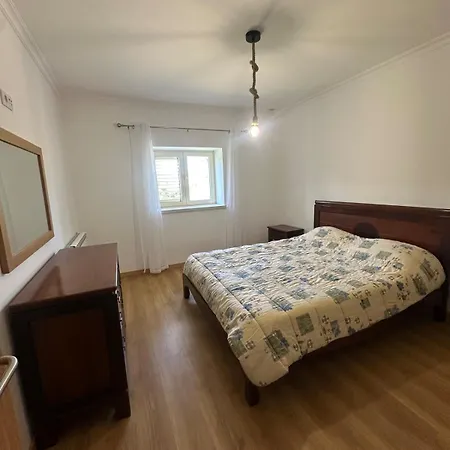 Casa De No Alqueidão Da Serra Сasa de vacaciones