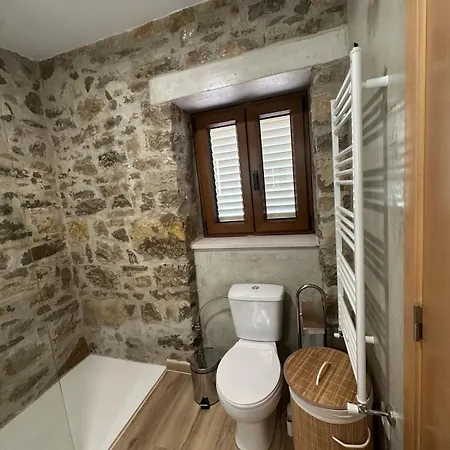 Casa De No Alqueidão Da Serra Porto de Mós